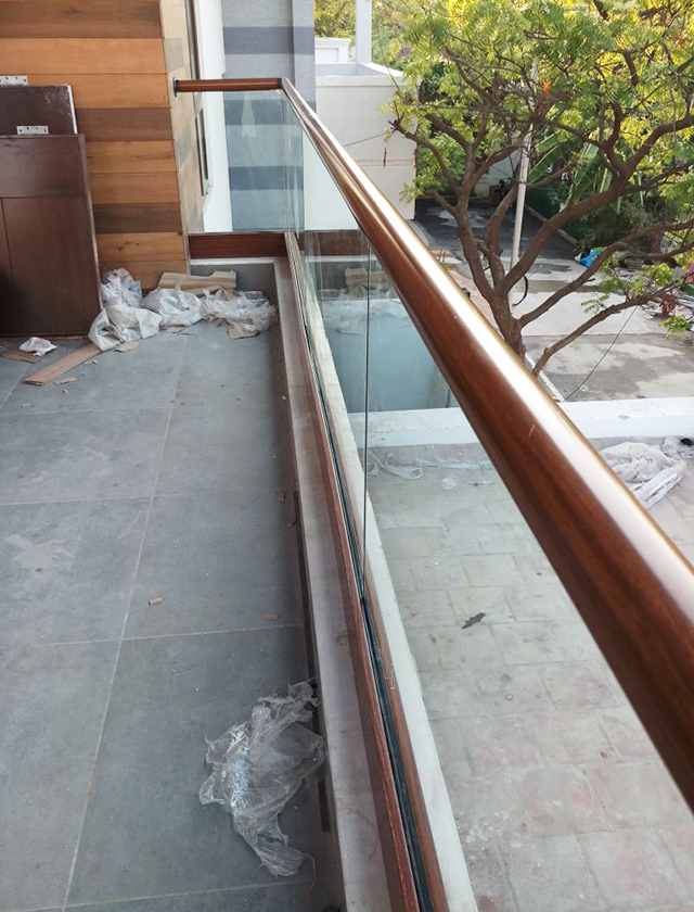 Stylish glass canopy design in Madurai for Virudhunagar properties